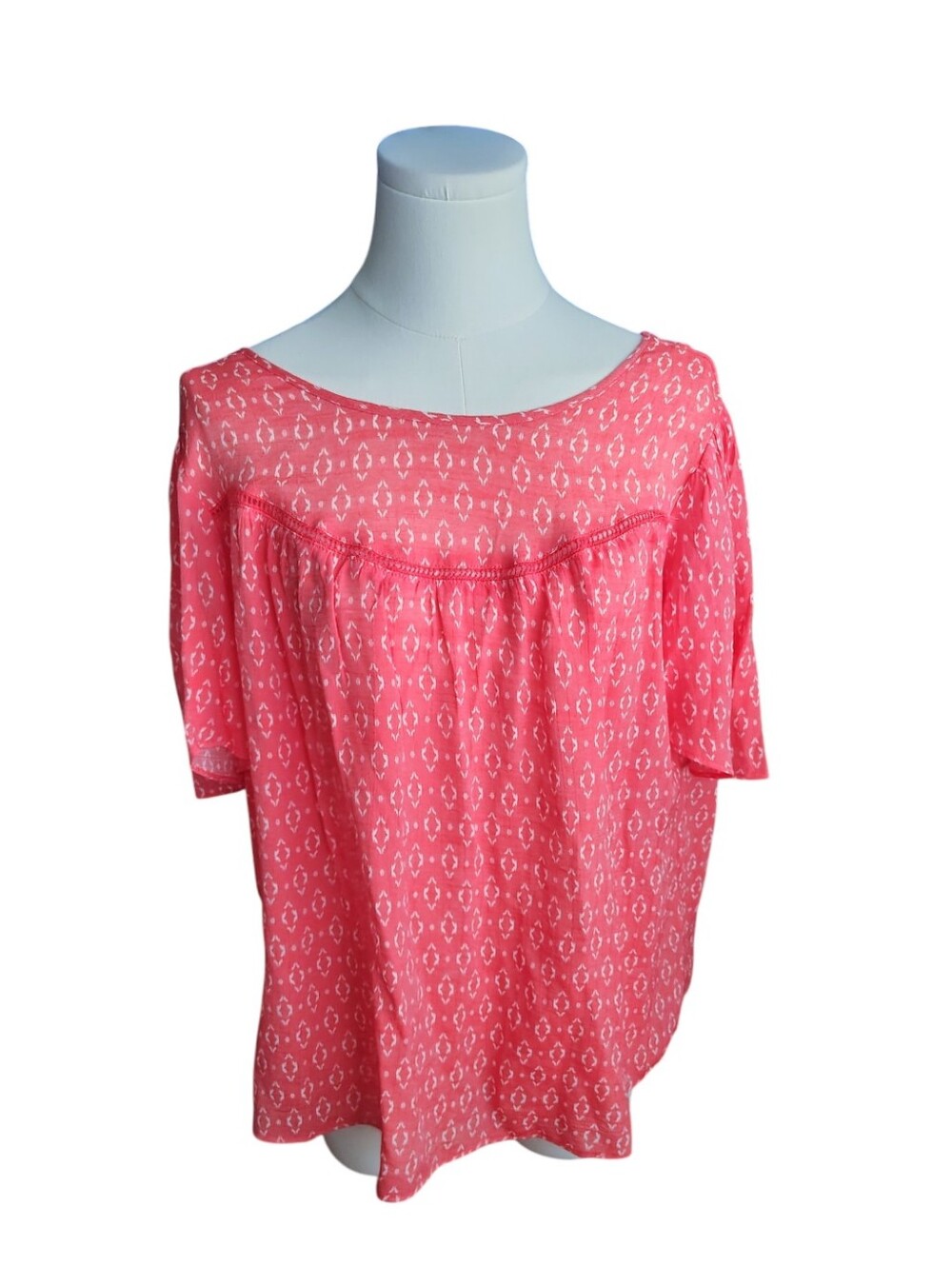 Nanette Lepore Coral And White See Through Cutout Lightweight Blouse Size Large